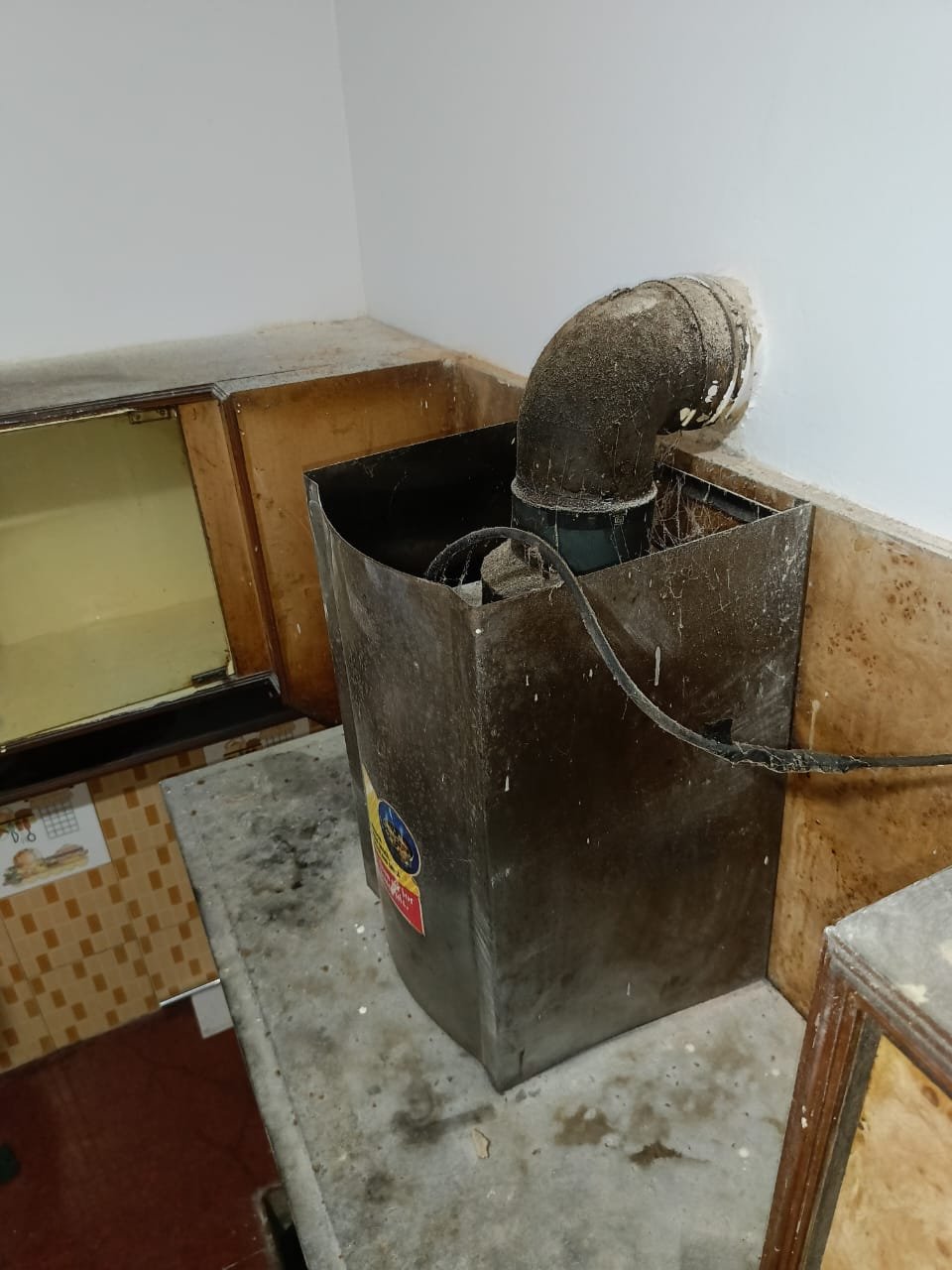 Chimney before cleaning